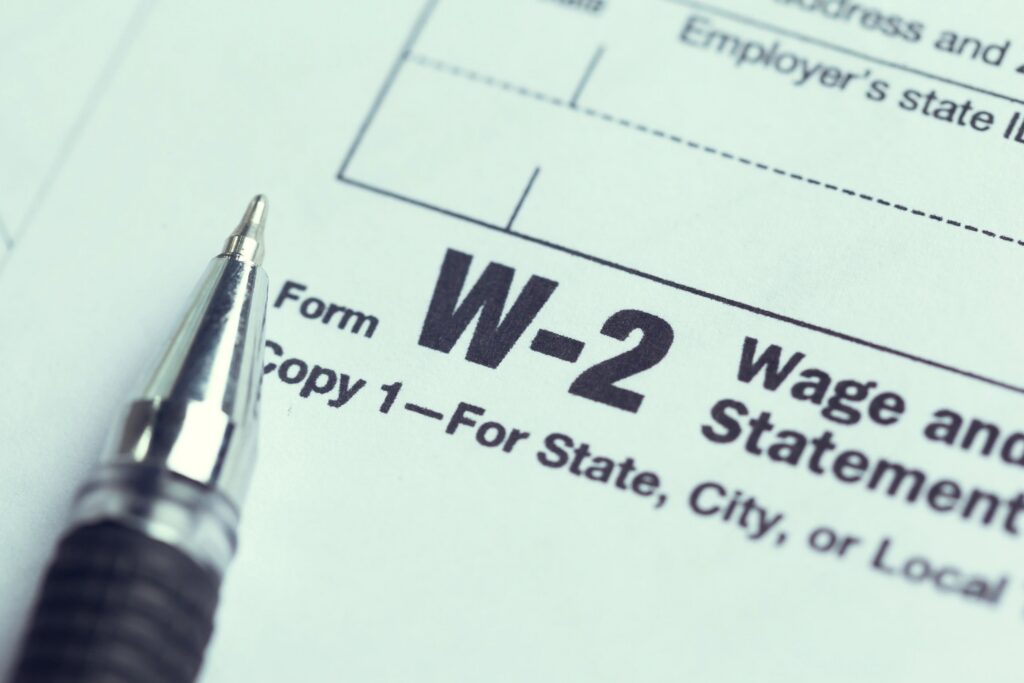 Understanding the W-2 form for wage reporting and tax filing in the United States